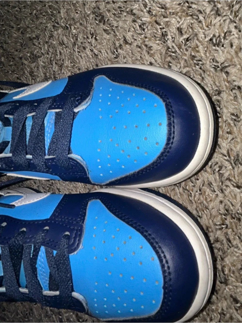 Nike Boys Black and Light Blue Low-Top Sneakers